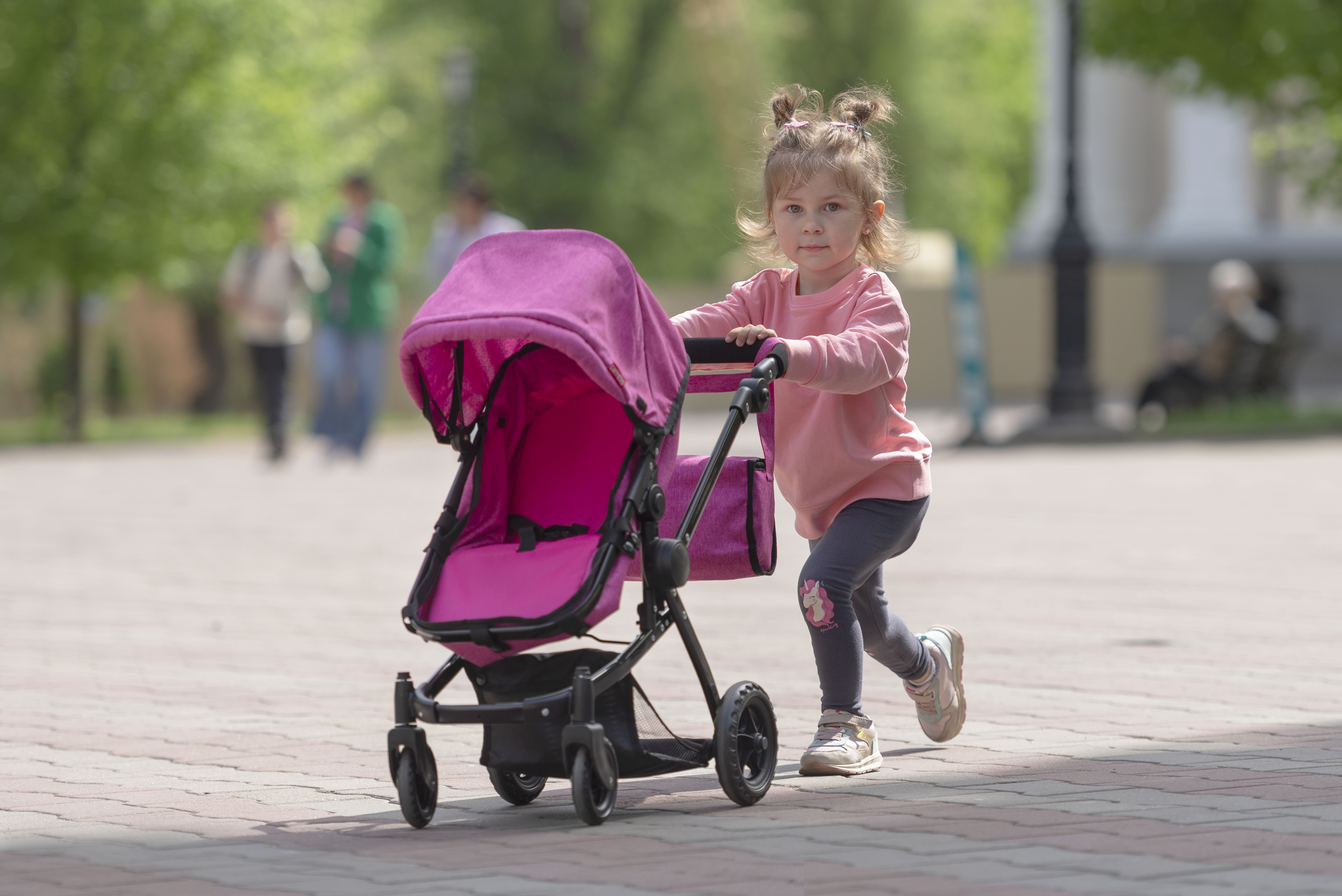 Mom, the stroller, and me. Five stories about almost adult life 2