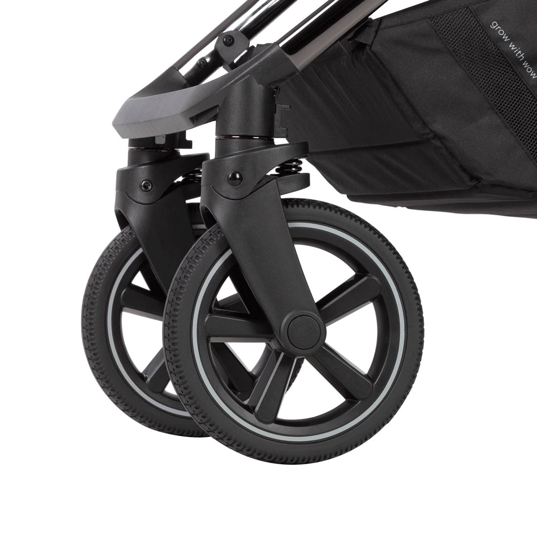 Универсальная коляска Ultimo CH 2 в 1 2025 ANIM Передние колёса поворотные, оснащены амортизацией, обеспечивающей плавный ход на неровных поверхностях.