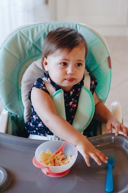 A high chair for feeding. Very nice! 4
