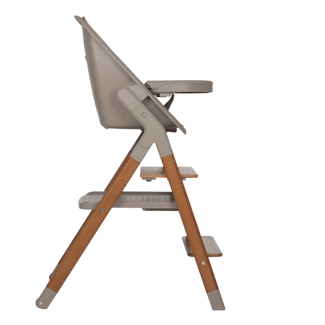Chaise longue, high chair, side chair and Ergo 4 training tower