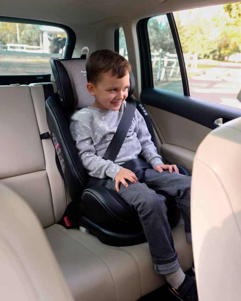 Carrello's Space Ride, or How the kid made friends with the car seat 7