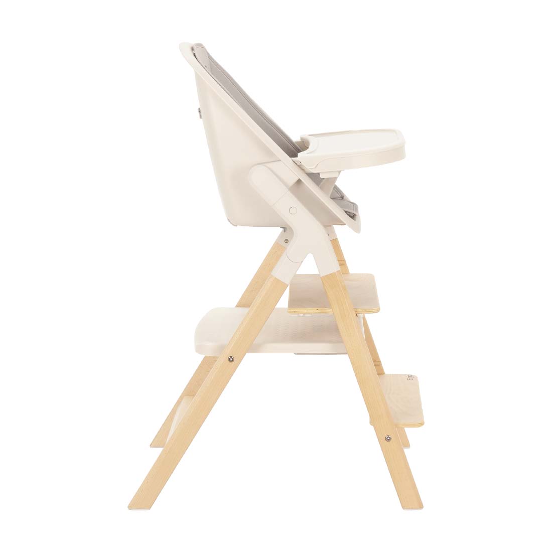 Chaise longue, high chair, side chair and Ergo 4 training tower